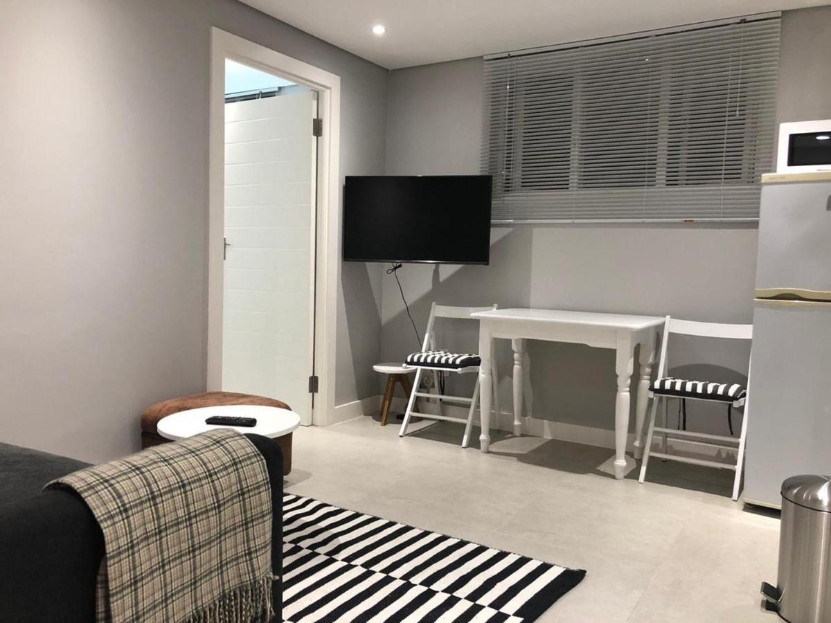 Ferienwohnung Private Bachelor Pad In Sea Point Kapstadt Exterior foto