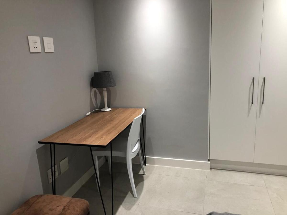 Ferienwohnung Private Bachelor Pad In Sea Point Kapstadt Exterior foto