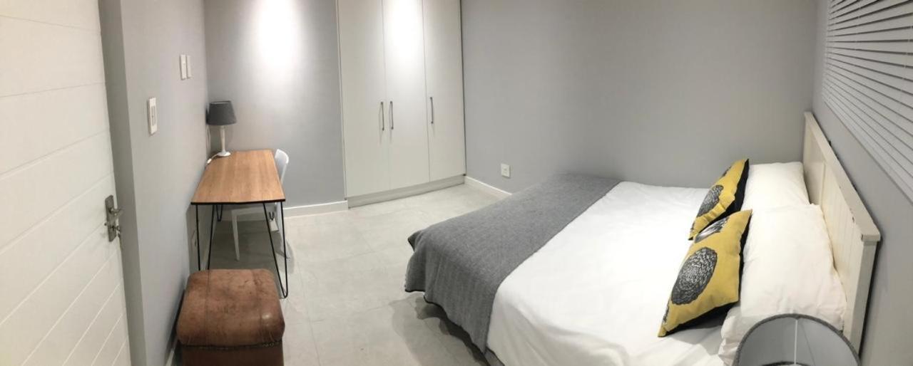 Ferienwohnung Private Bachelor Pad In Sea Point Kapstadt Exterior foto